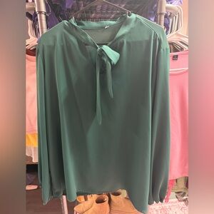 Elegant Green Women's Blouse